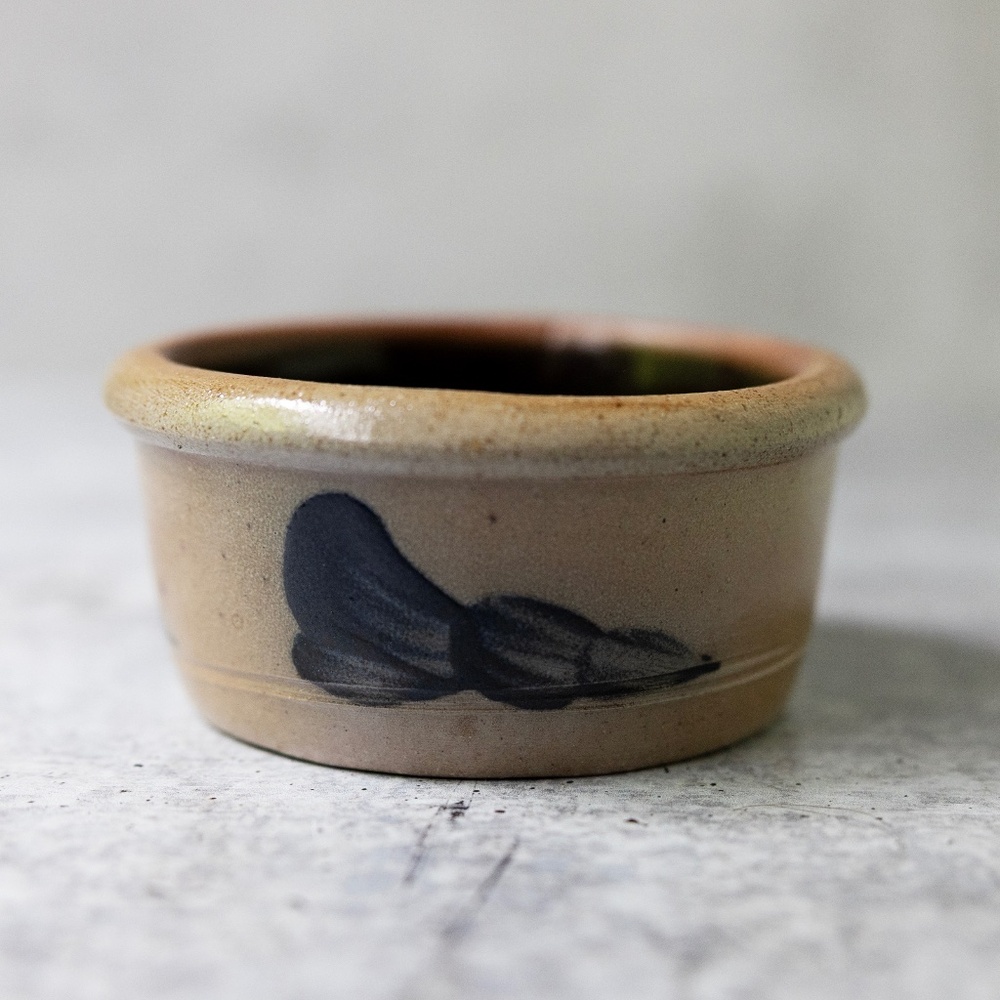 Vintage 1990s Rowe Pottery Works shallow crock blue leaves 4.25" x 2"